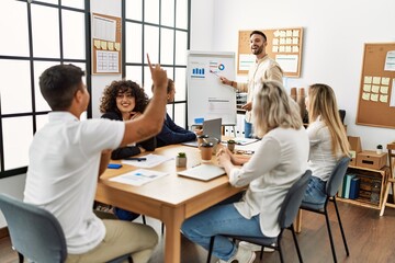 Obraz premium Group of business workers listening boss conference during meeting at the office.