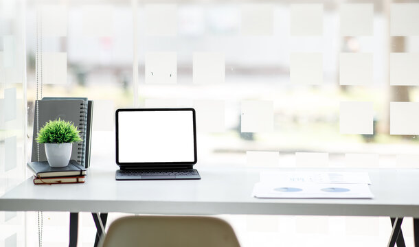 "Workspace Computer" Images – Browse 295 Stock Photos, Vectors, and ...