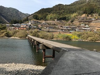 四万十川にかかる沈下橋