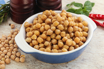 Boiled chickpea in the bowl