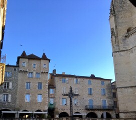 Fototapeta na wymiar old square of medieval Villefranche-de-Rouergue