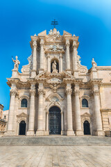 Fototapeta na wymiar Cathedral of Syracuse, iconic landmark on Ortygia Island, Italy
