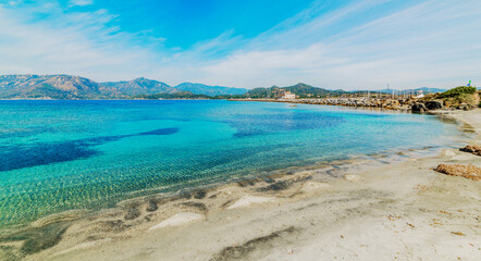 Blue water in Fortezza Vecchia shore