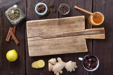 Obraz na płótnie Canvas A set of products and fruits of traditional medicine for medicinal tea