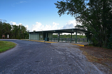 Fototapeta na wymiar Picnic tables and restrooms at West Lake in Everglades National Park, Florida.