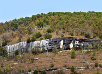 Manganese and Zinc Deposits on Cliffs