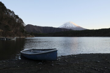 Mount Fuji in peace