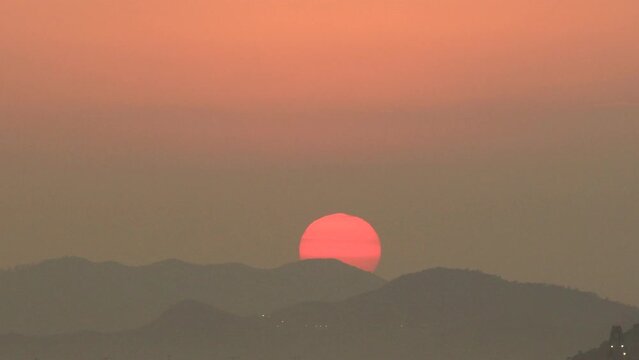 15 Jan 2021, Belcher Bay, Sunset at city of Hong kong