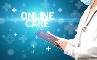 doctor writes notes on the clipboard