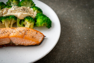 grilled salmon fillet steak with broccoli
