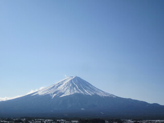 Fototapeta premium 冬空の富士山
