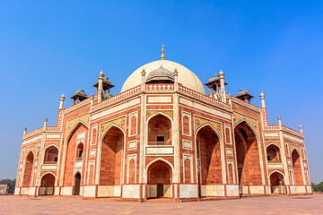 Fototapeta na wymiar Humayun's tomb of Mughal Emperor Humayun designed by Persian architect Mirak Mirza Ghiyas in New Delhi, India.