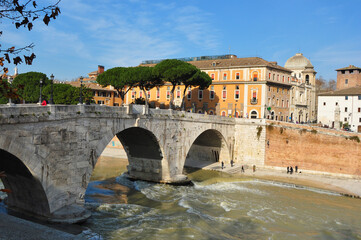 Rome, Trastevere, River Tiber, stone bridge - 493995322