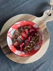 Desayuno saludable yogur con fruta