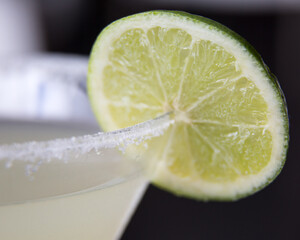 Decoration of drinks with lemon - Decoración de bebidas con limón 