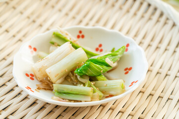 うるいの胡麻和え