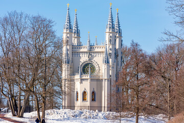 Gothic chapel in Alexandria park in winter, Saint Petersburg, Russia - obrazy, fototapety, plakaty