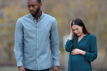 Breakup with a husband leaving his pregnant wife