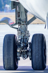 Right-hand suspension of a passenger jet plane
