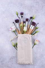 Natural bamboo cosmetic makeup brushes