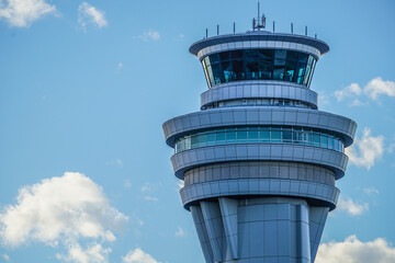 空港の管制塔