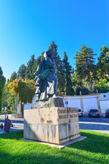 STATUE VON HEINRICH DEM SEEFAHRER in Tomar, Portugal
