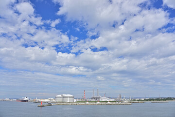 Fototapeta premium 仙台港 接岸 秋晴れ 