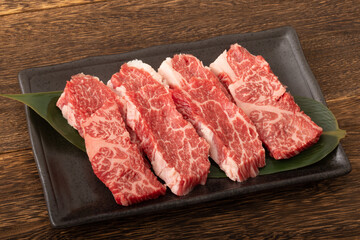 牛肉カルビ焼き肉用　バラ肉