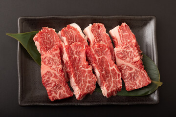 牛肉カルビ焼き肉用　バラ肉