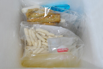 There is a tteokbokki Recipe Box in the box.