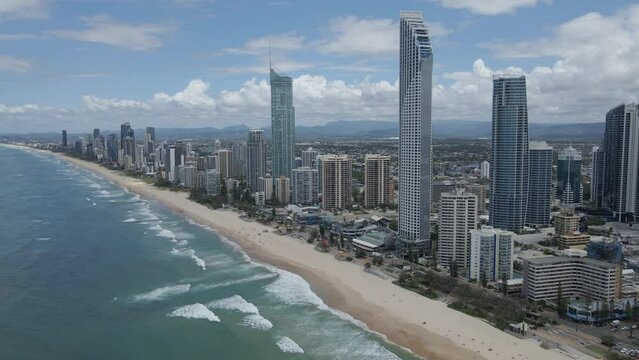 Surfers Paradise - Beachfront Hotels And Apartment Buildings With Breathtaking View Of Sea At Summer In Australia. - aerial