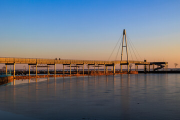 Fototapeta na wymiar sunset at the pier in Giżycko