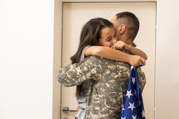 Veteran soldier comes back to his family from the military.