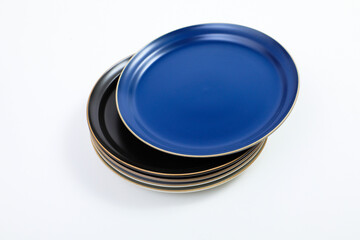 重ねられたお皿