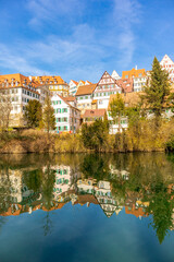 Fototapeta na wymiar Frühlingshafte Entdeckungstour durch die Universitätsstadt Tübingen am Neckar - Baden-Württemberg - Deutschland 