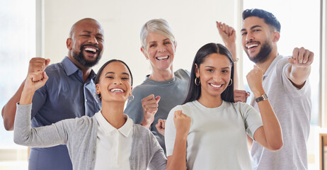 Teamwork helps common people attain uncommon goals. Shot of a group of businesspeople looking cheerful at the office. © Lumeez I/peopleimages.com