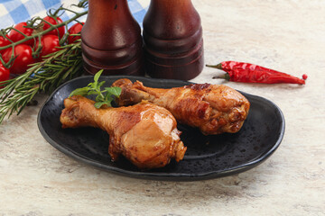 Roasted chicken legs with spicy sauce