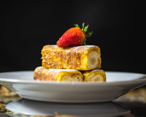 French Rolled Toasts with Strawberry 