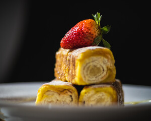 French Rolled Toasts with Strawberry 
