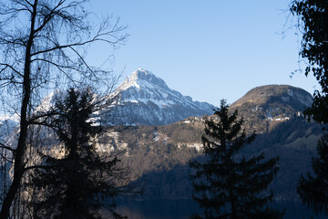 Rütli is synonymous, for all Swiss people, with the founding history of Switzerland. On August 1, 1291, now celebrated as Swiss National Holiday, the three original cantons, Uri, Schwyz, Unterwalden