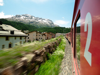 Swiss train - obrazy, fototapety, plakaty