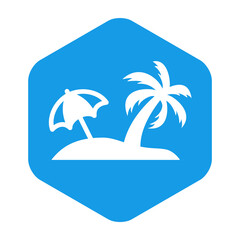 Fototapeta na wymiar Beach holidays. Destino de vacaciones. Icono plano silueta de isla con palmera y parasol en hexágono color azul