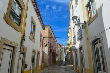 Altstadtgasse in Tomar, Portugal