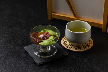 和菓子、夏。　Summer Japanese sweets (wagashi)