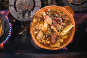 Clay Pot 