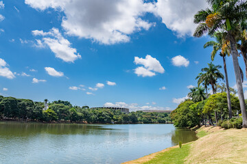 A Lagoa da Pampulha é uma lagoa situada na região da Pampulha no município de Belo Horizonte no Estado de MG. Faz parte de um complexo de monumentos arquitetônicos concebidos por Oscar Niemeyer.