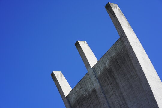 Teilaufnahme Luftbr&uuml;ckendenkmal am Flughafen Berlin-Tempelhof, Berlin, 22.03.2022