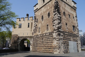 Fototapeta na wymiar Tor der Stadtbefestigung Köln
