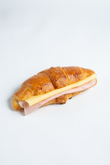 medialuna croissant con jamon y queso