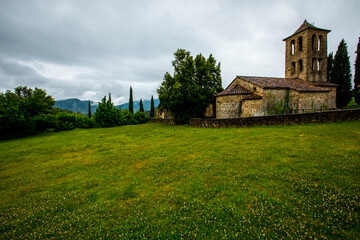 Fototapeta na wymiar Spring in Sant Marti De Capsec church, La Garrotxa, Spain